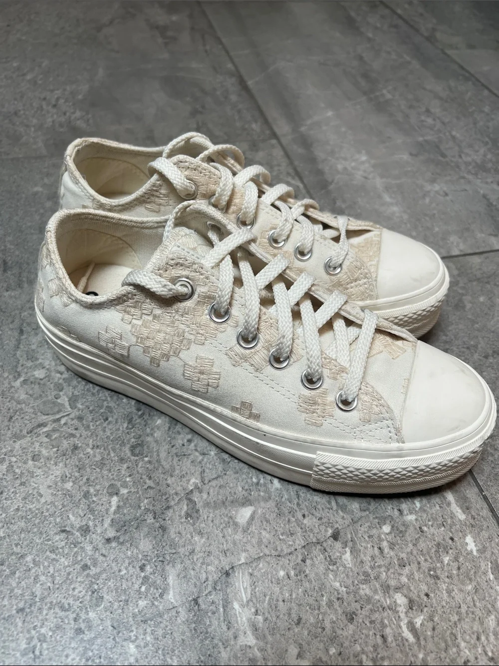 Women’s Converse Sneakers
